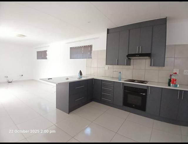 3 BEDROOM PROPERTY TO RENT IN BRENTWOOD PARK